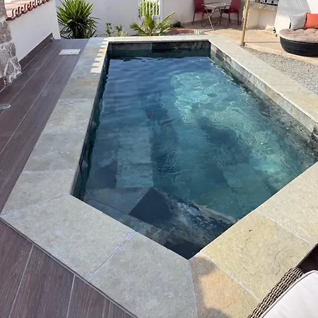 Anna T2 Avec Piscine Et Jardin Prive, Escapade Romantique En Corse Homestay szállás *
