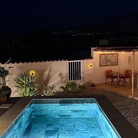 Anna T2 Avec Piscine Et Jardin Prive, Escapade Romantique En Corse Vescovato