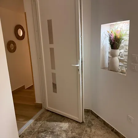 Homestay szállás Anna T2 Avec Piscine Et Jardin Prive, Escapade Romantique En Corse Vescovato
