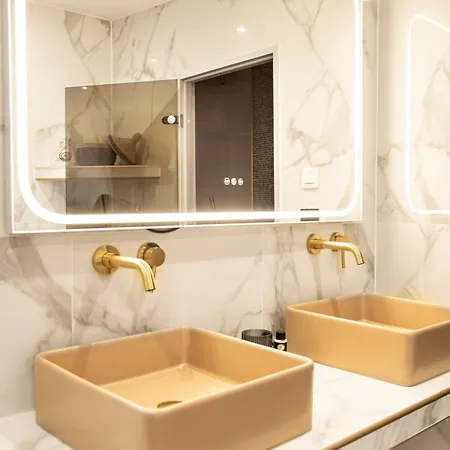 Anna Privée Avec Salle De Bain Habitación en casa particular Vescovato