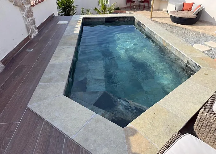 Anna T2 Avec Piscine Et Jardin Prive, Escapade Romantique En Corse Privat bolig *